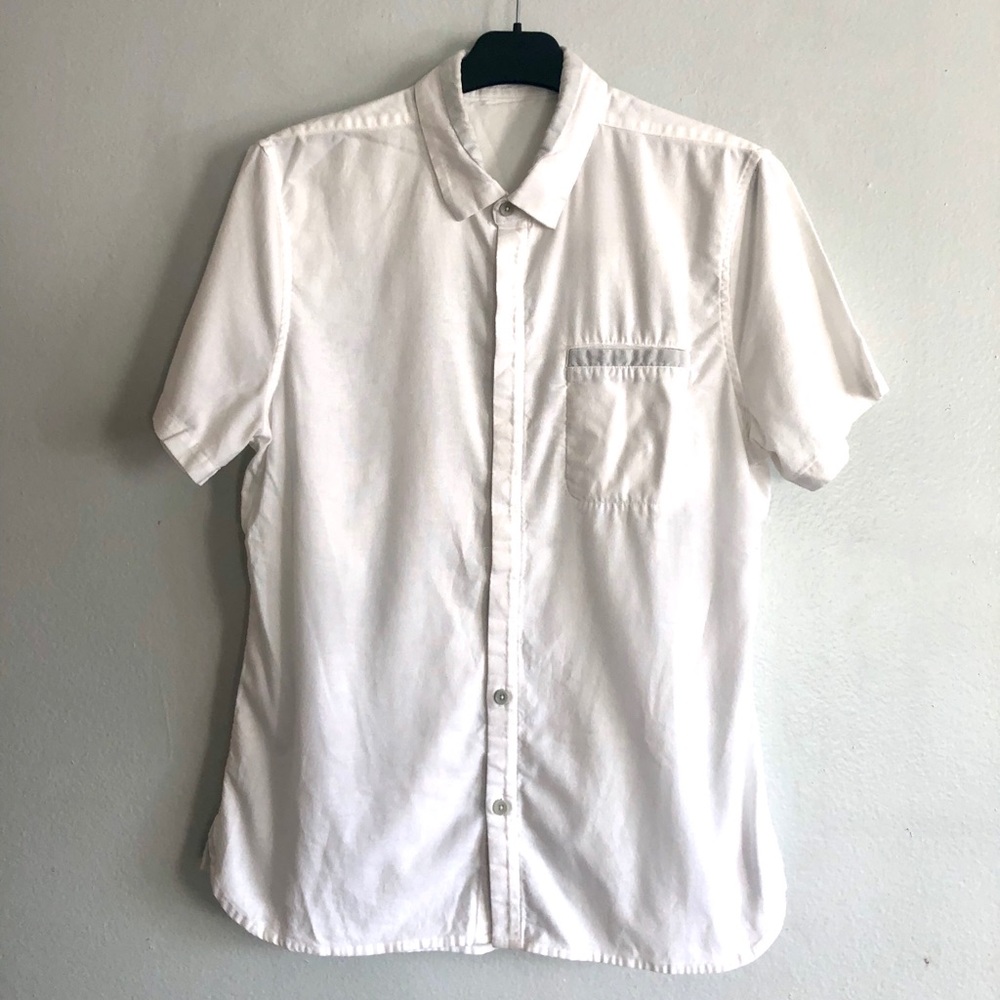 Lululemon Commission Short Sleeve Button Up
